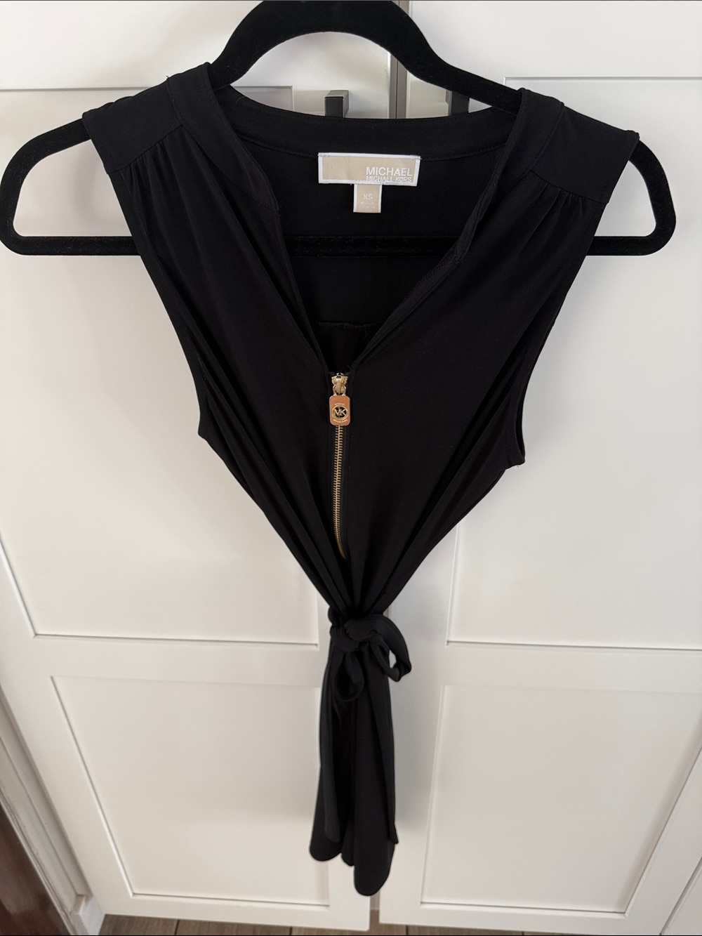 MICHAEL Michael Kors Black Sleeveless Zip Tie-Front Tank